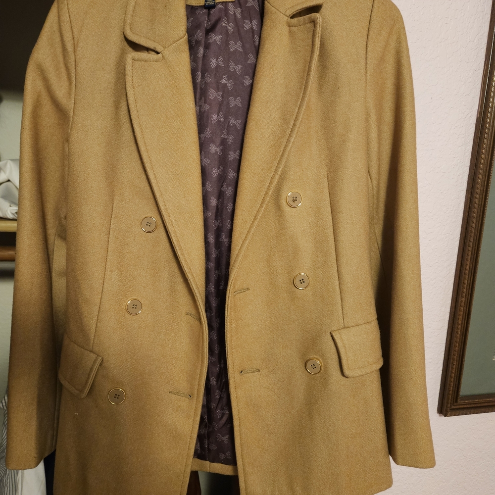 Hollister Women's Tan Double-Breasted Blazer